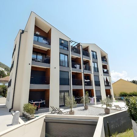 Fides Stylish Apartments Tivat With Pool Exterior photo